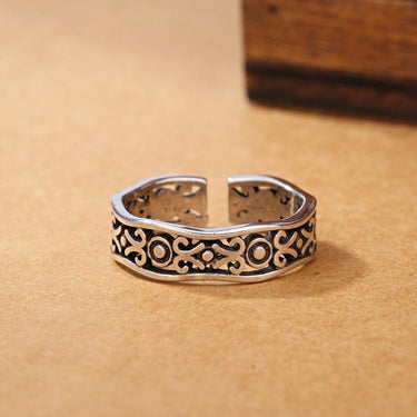THAI SILVER Retro Design Ring